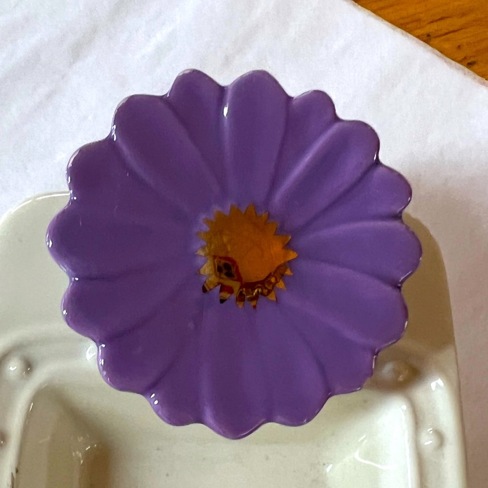 💜 NWT Nora Fleming Mini PURPLE Daisy Limited A280 Flower Power St Jude